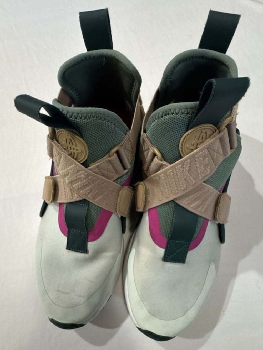 #417 Nike Air Huarache Drift Sneakers